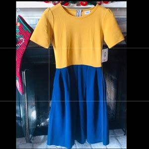 Brand new, LuLaRoe Amelia dress, size small